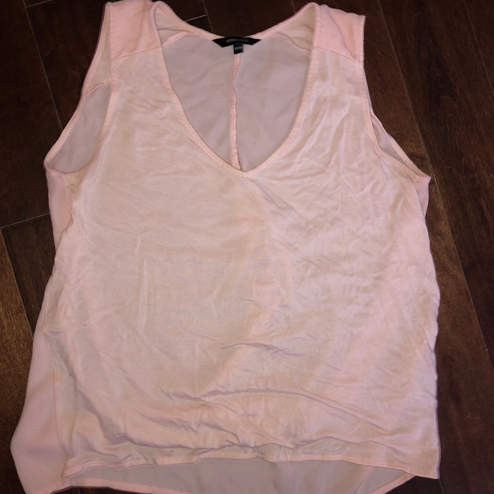 Pink tank top